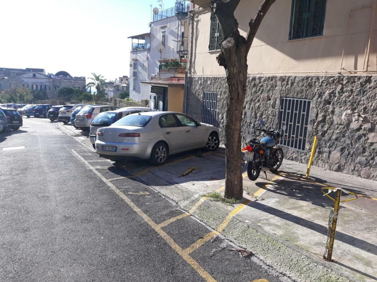Vomero House With Free Parking 410 Cm Napoli Exterior foto